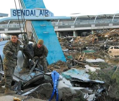 US marines help clear out Sendai Airport